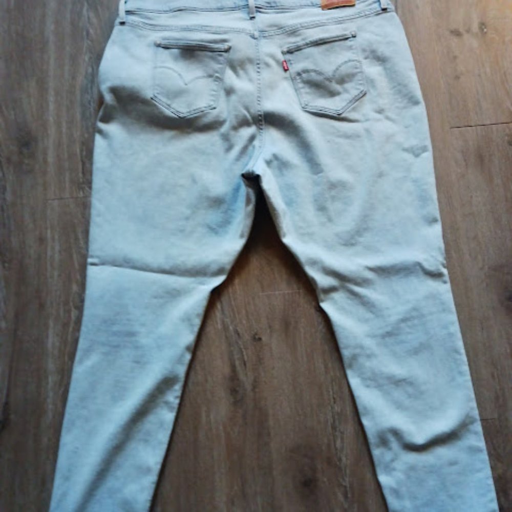 Levi's 711 Skinny Plus Jeans Light Blue Demin Size: 20W